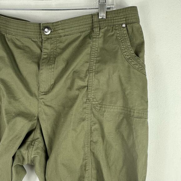 Catherine's Womens Pants Size 1X Army Green Capri Cropped Casual Comfort Stretch - Picture 7 of 9